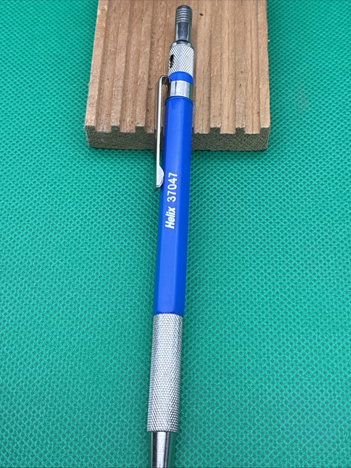 Vintage NOS Helix 37047 mechanical drafting pencil 2mm Lead Holder