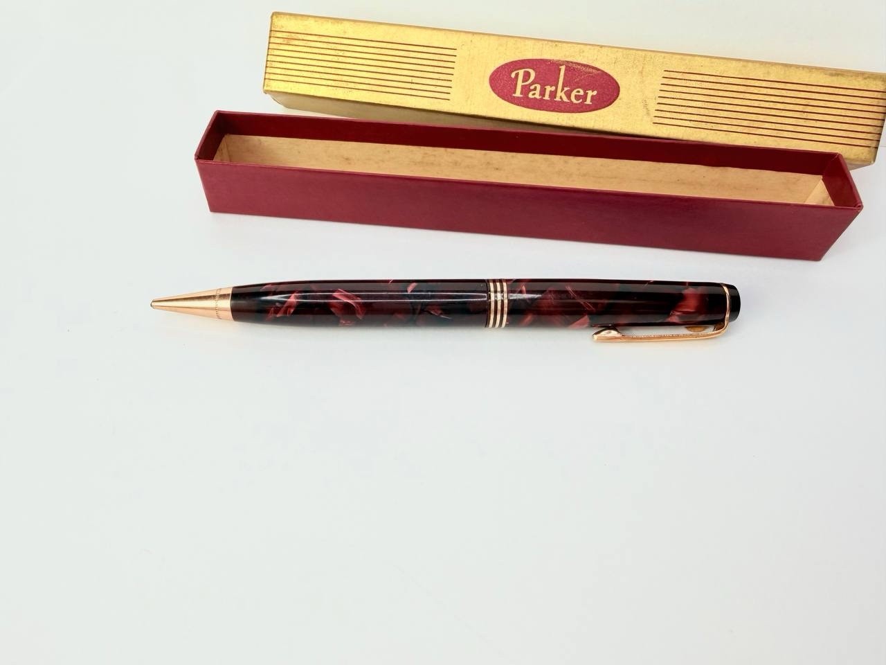 VINTAGE PARKER DUOFOLD RED MARBLE (BURGUNDY) MECHANICAL PENCIL w/ Box
