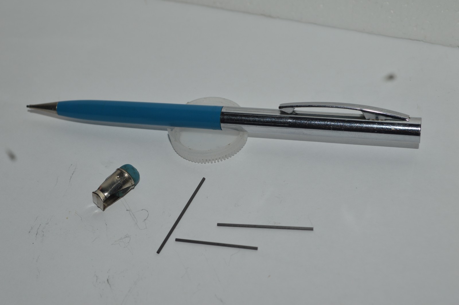 Sheaffer STYLIST Mechanical Pencil 0.9mm Blue Barrel Made In USA Circa 1960’s