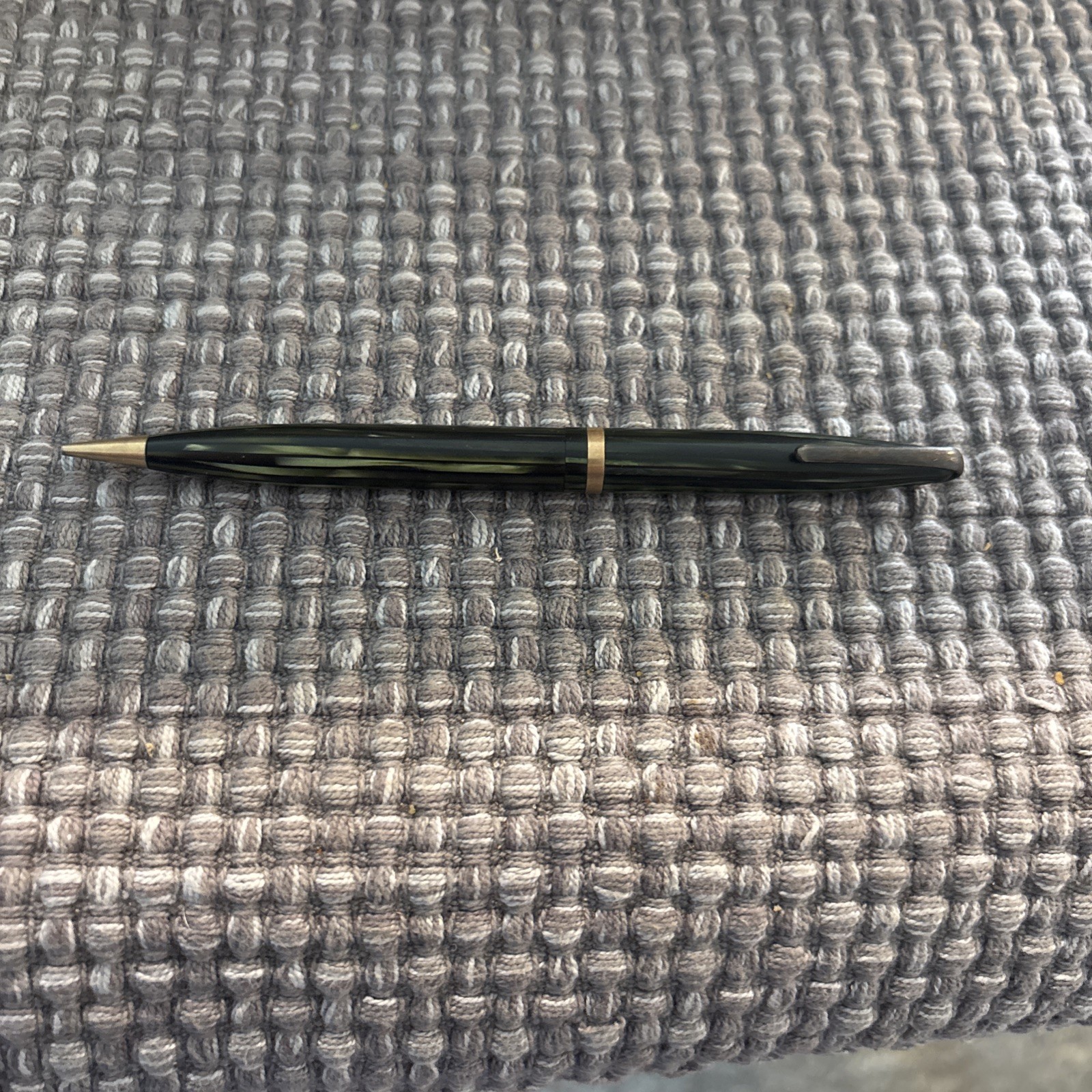 Sheaffer Balance 400 Mechanical Pencil – Standard Size, Marine Green Striated