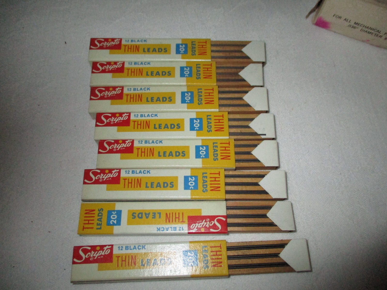 VTG.NOS”SCRIPTO”LOT of(8) pks. BLACK THIN LEADS,MEDIUM SOFT=12 LEADS PER BOX=96