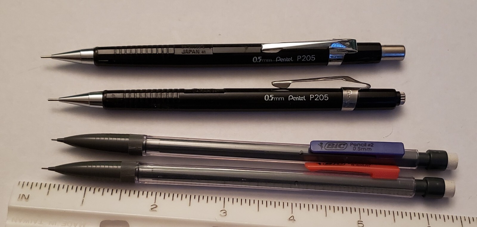4 Vintage Mechanical Pencils 2 PENTEL 205 0.5 mm Japan, 2 BIC # 2 0.5mm R25