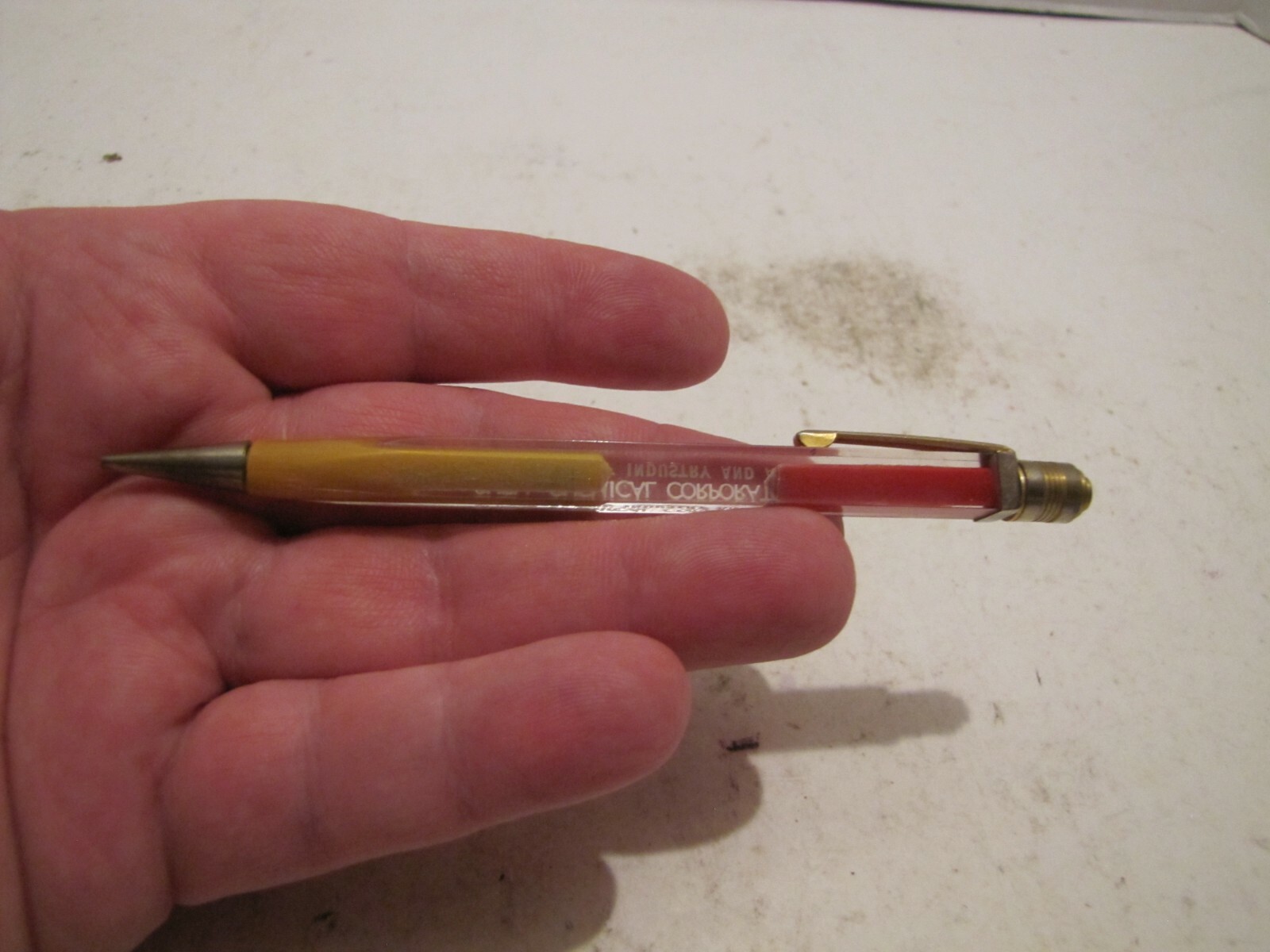 VINTAGE RARE UNMARKED SHELL CHEMICAL CORP. SHELL GAS MECHANICAL PENCIL USED