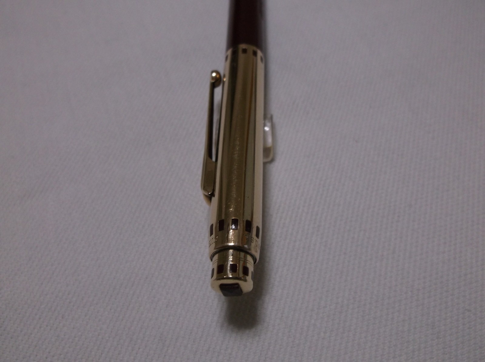 VINTAGE WAHL EVERSHARP CORONET BURGUNDY / GOLD REPEATER PENCIL / 1.18 mm LEAD