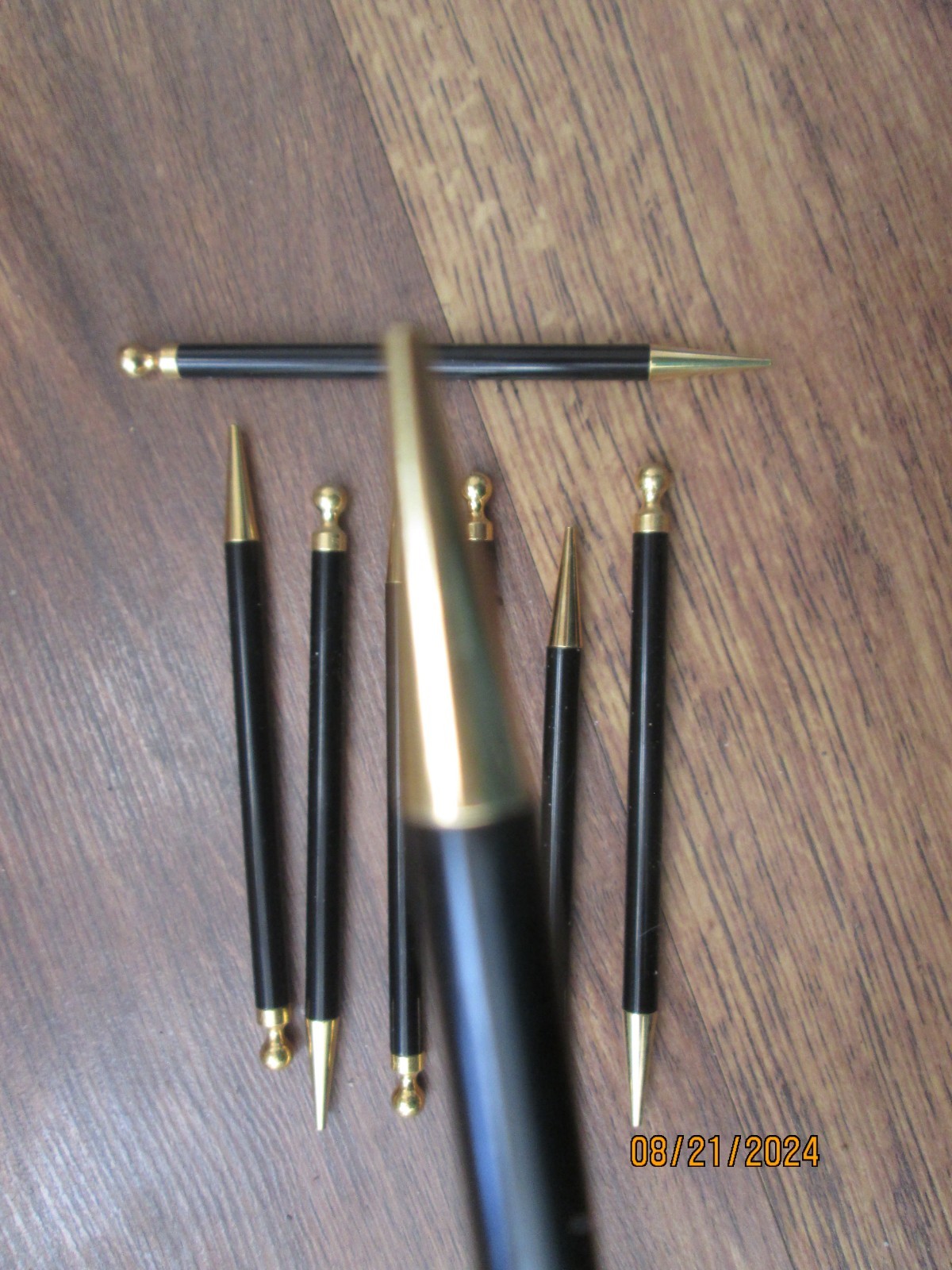 8 Matte Black and Gold Mechanical Pencils – Unbranded, No Lead 4 3/4″ Long