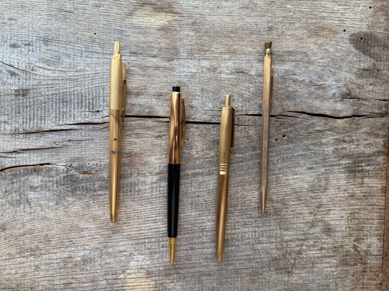 Set of 4 pens – Eversharp Bankers Stik Capri mark