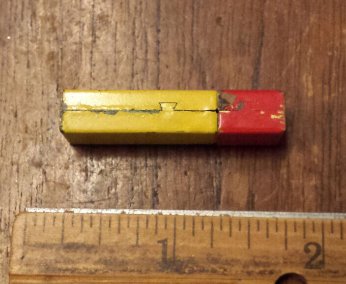 EVERSHARP RED TOP Square Leads – empty Metal Box – COLORED THE WAHL CO.