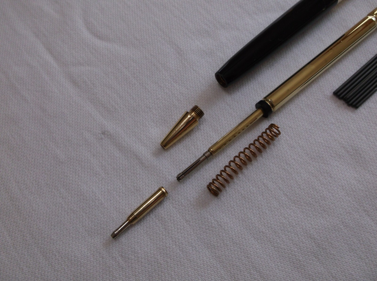 PELIKAN # 550 ROLLED GOLD DOUBLE L / BLACK MECHANICAL PENCIL / 1.18 MM LEAD