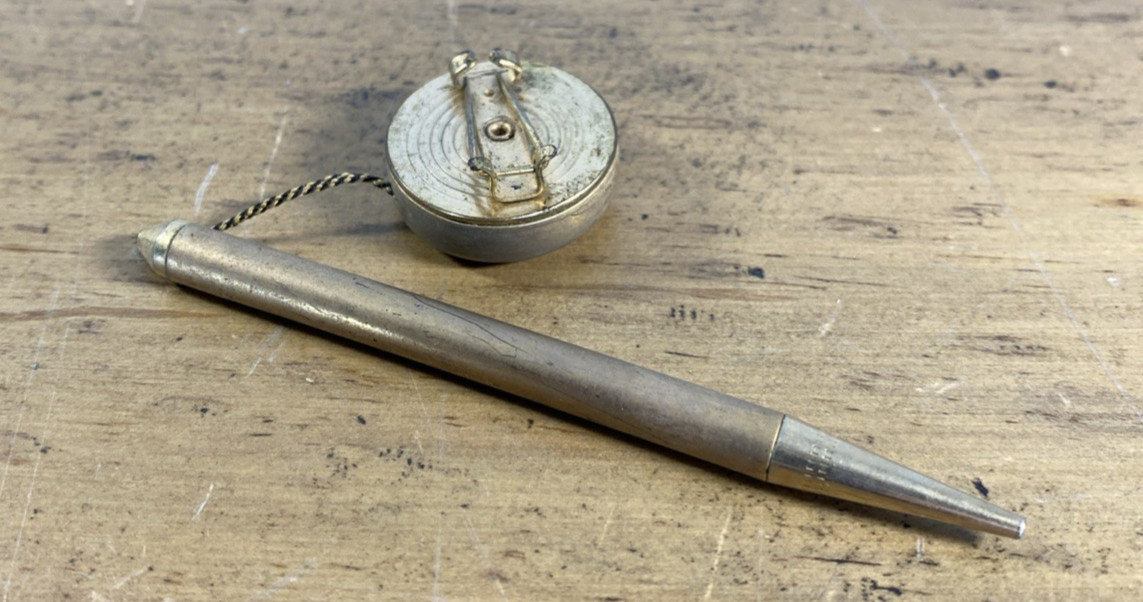 Vintage Retractable Gold Tone Pencil No Lead 4”-22” Length