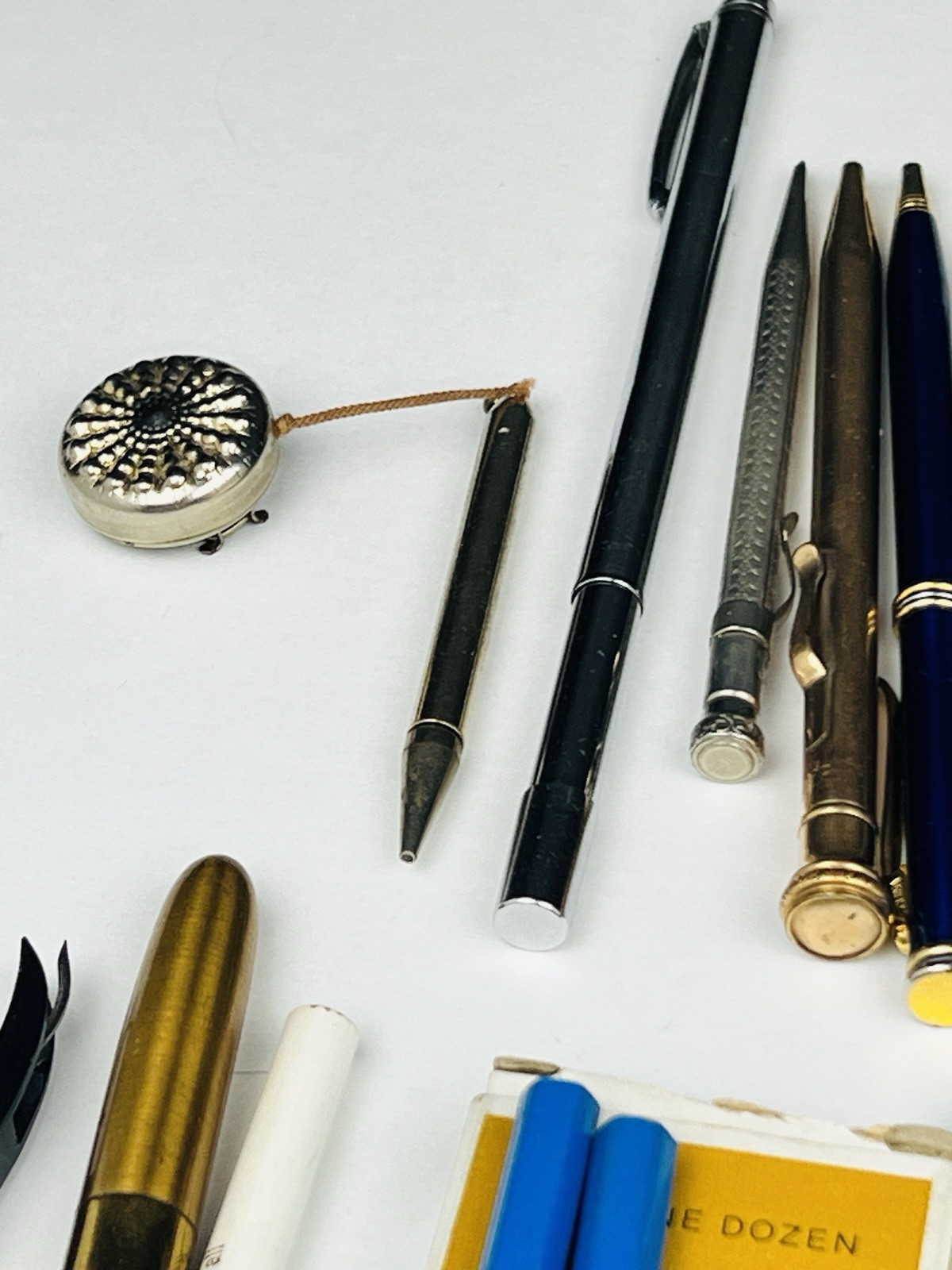 Vintage Collectible pens/pencils gulf, shell, GE Lietz Draftaid drawing pencils