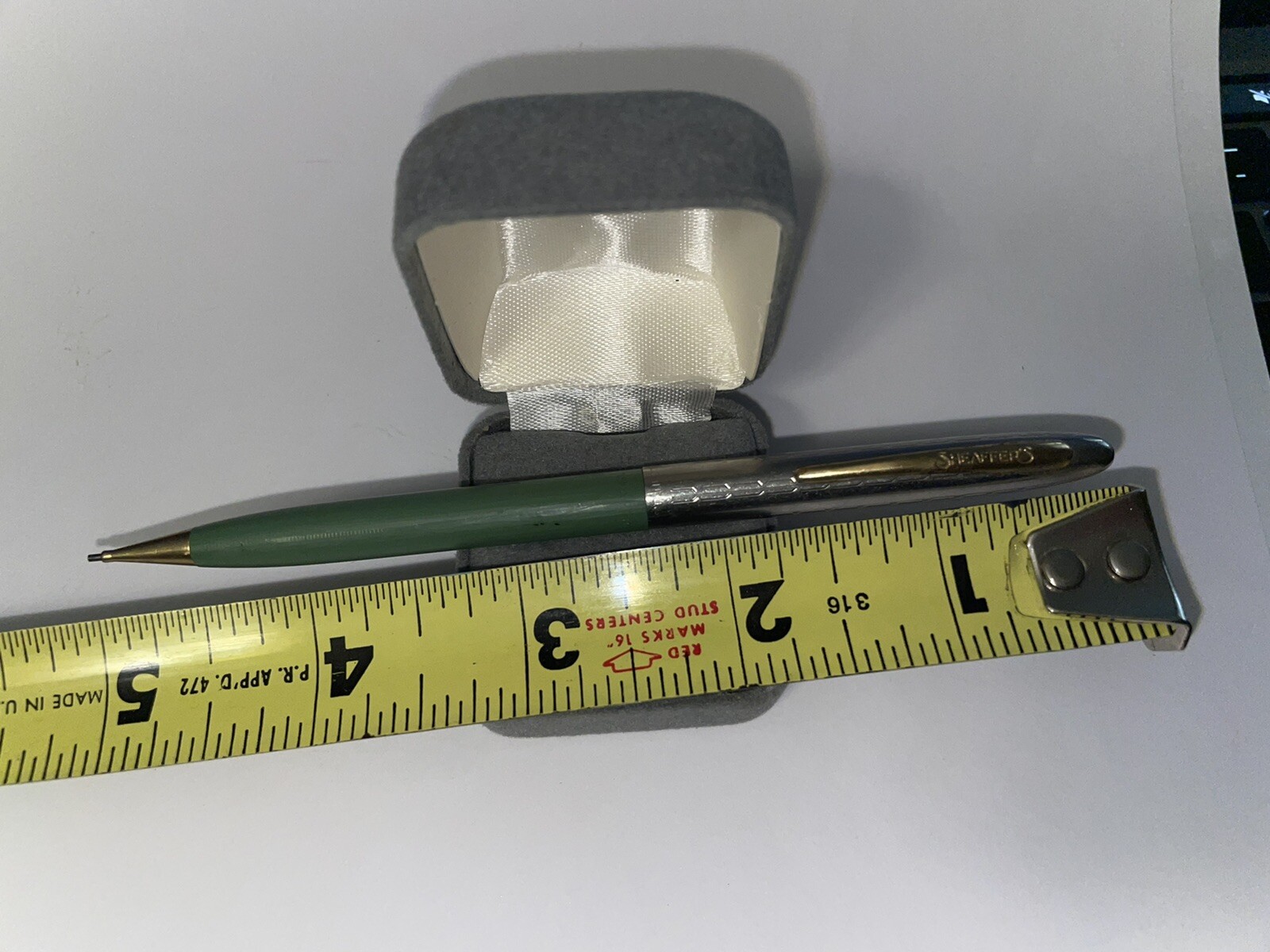VINTAGE SHEAFFER& GREY SILVER MECHANICAL PENCIL 5″ GOLD TRIM