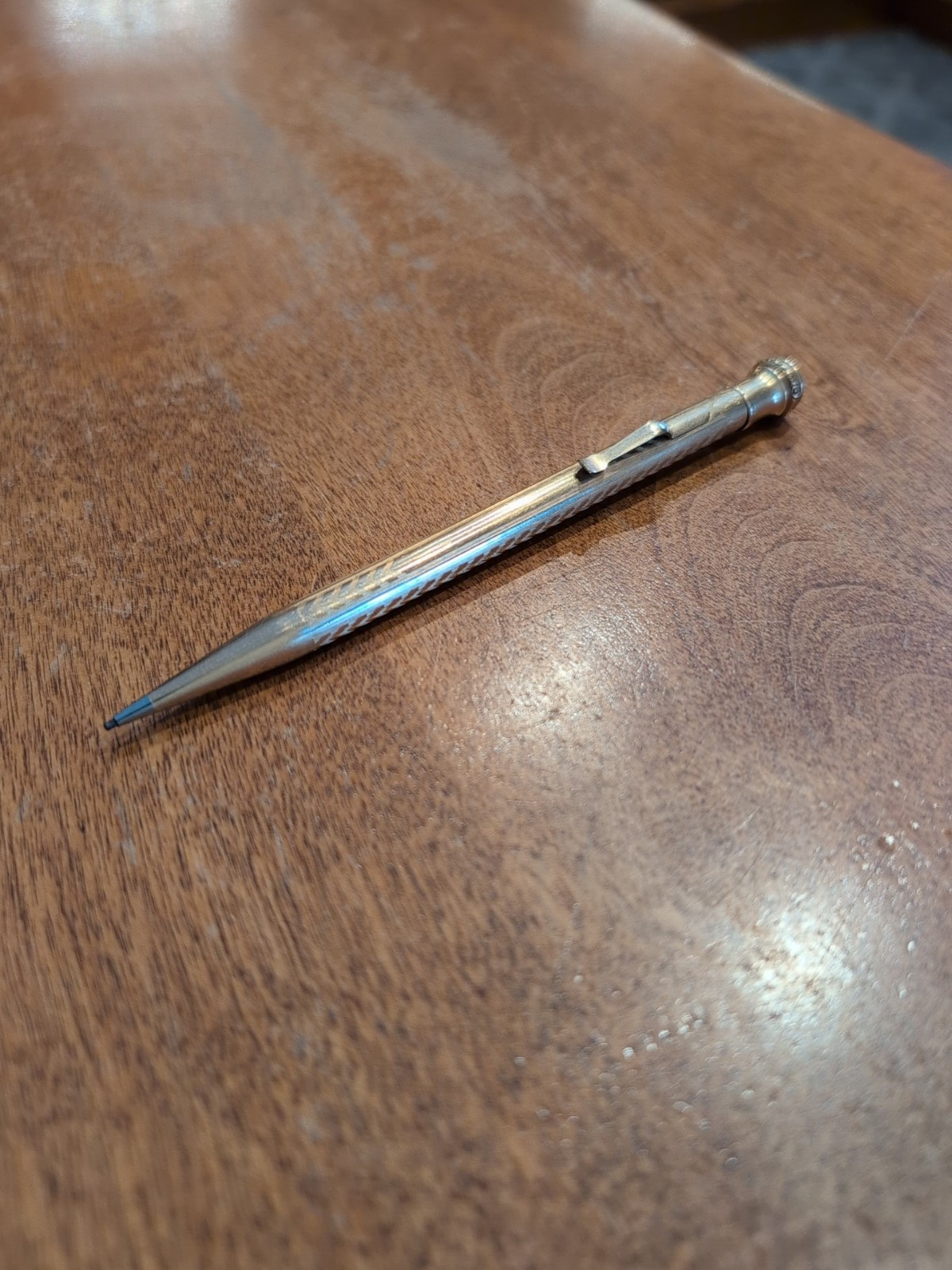 Wahl Eversharp Gold Filled Dart Pattern 1.1mm Pencil w/Clip – 1920’s – USA