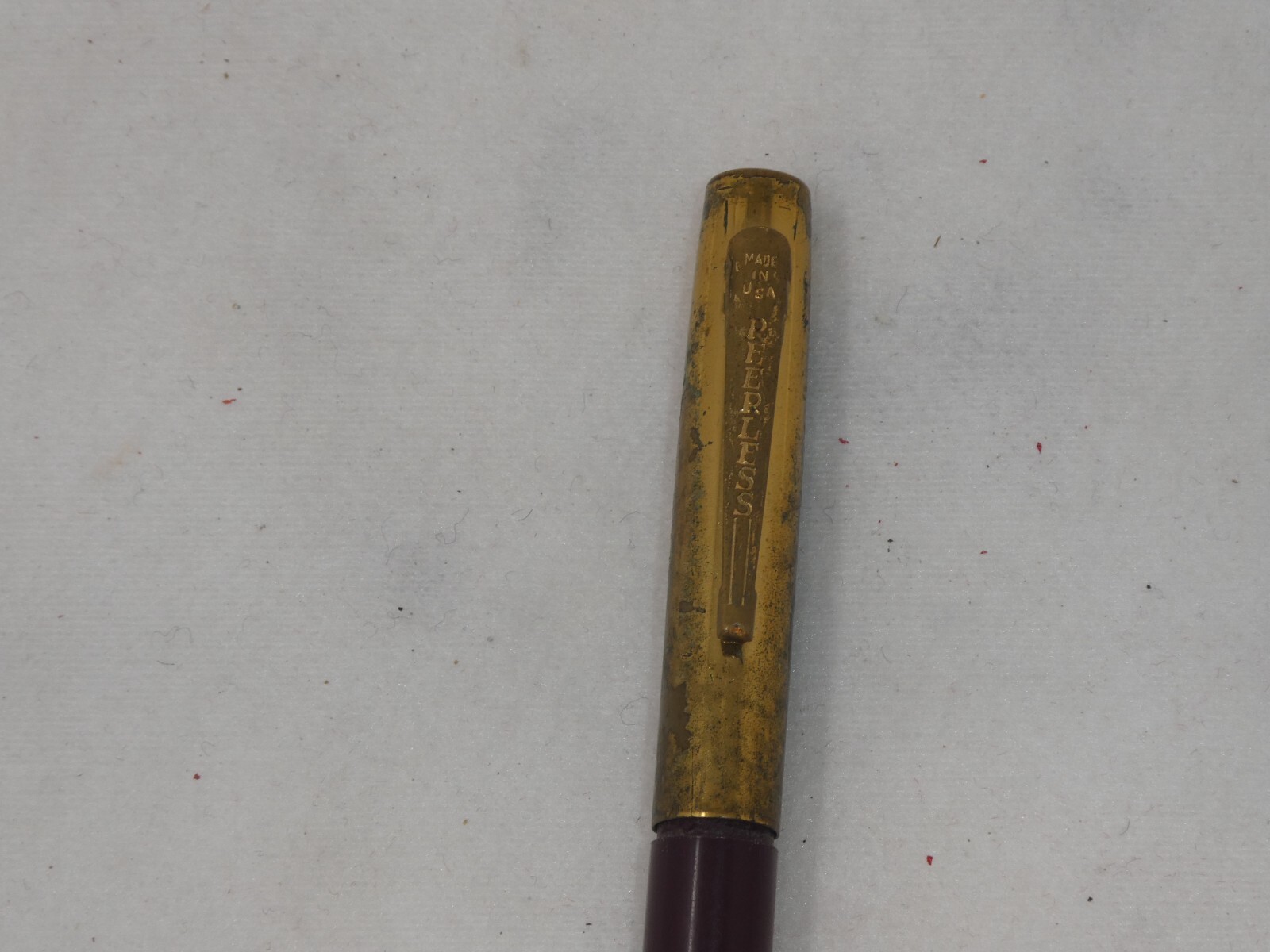 VINTAGE PEERLESS USA MAROON GOLD MECHANICAL TWIST PENCIL