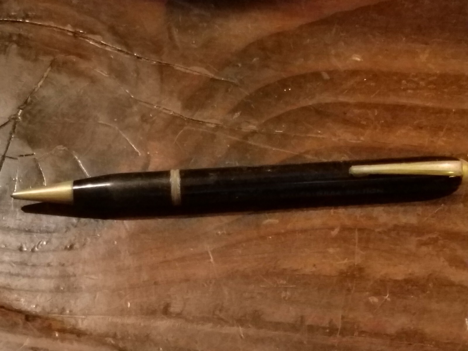 Vintage Walt’s Tulsa Station Delaware NJ Mechanical Pencil 5″ Gold & Black