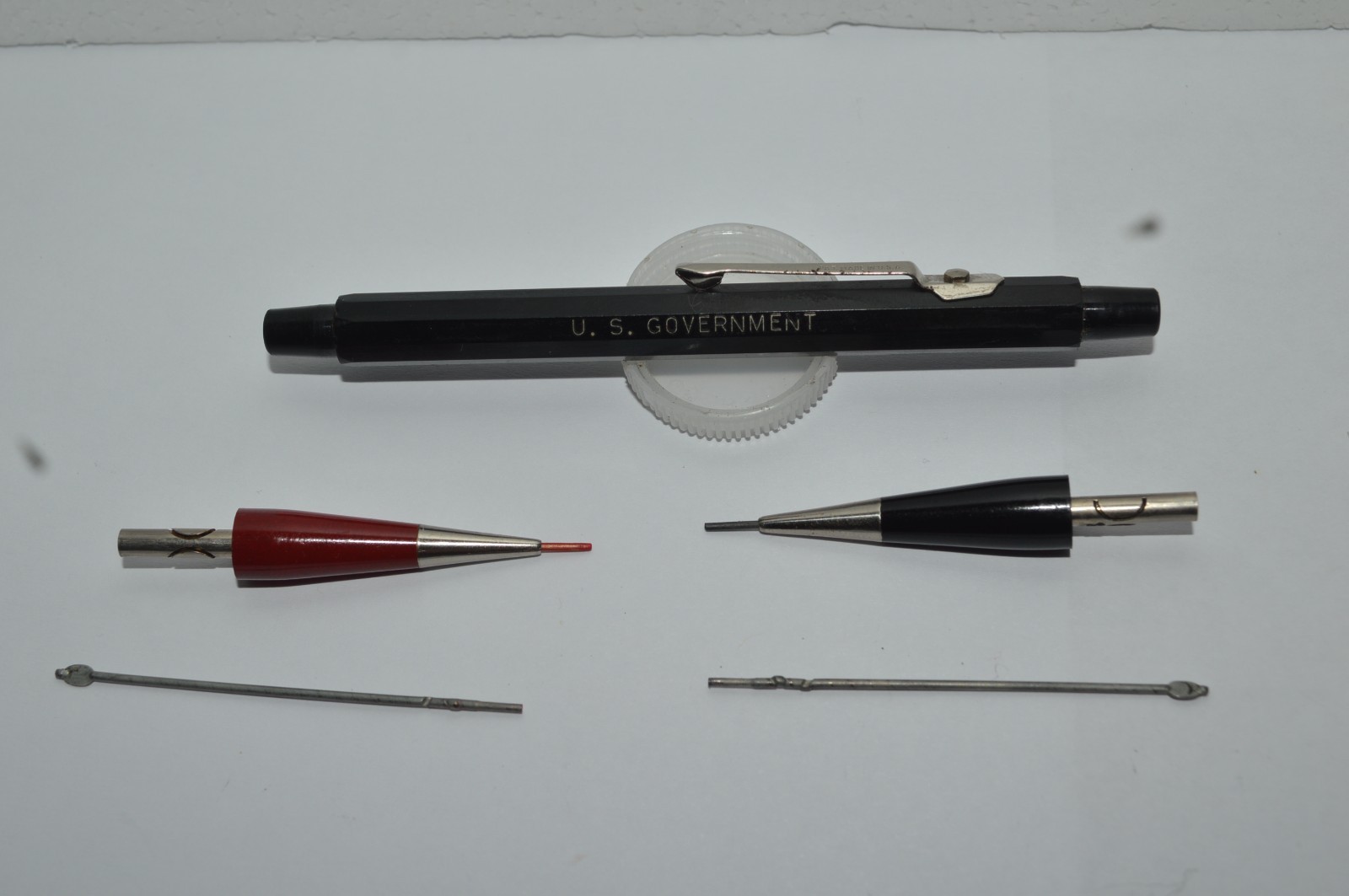 AUTOPOINT Twinpoint Red & Black Mechanical Pencil .9mm US Government Ca 1940’s