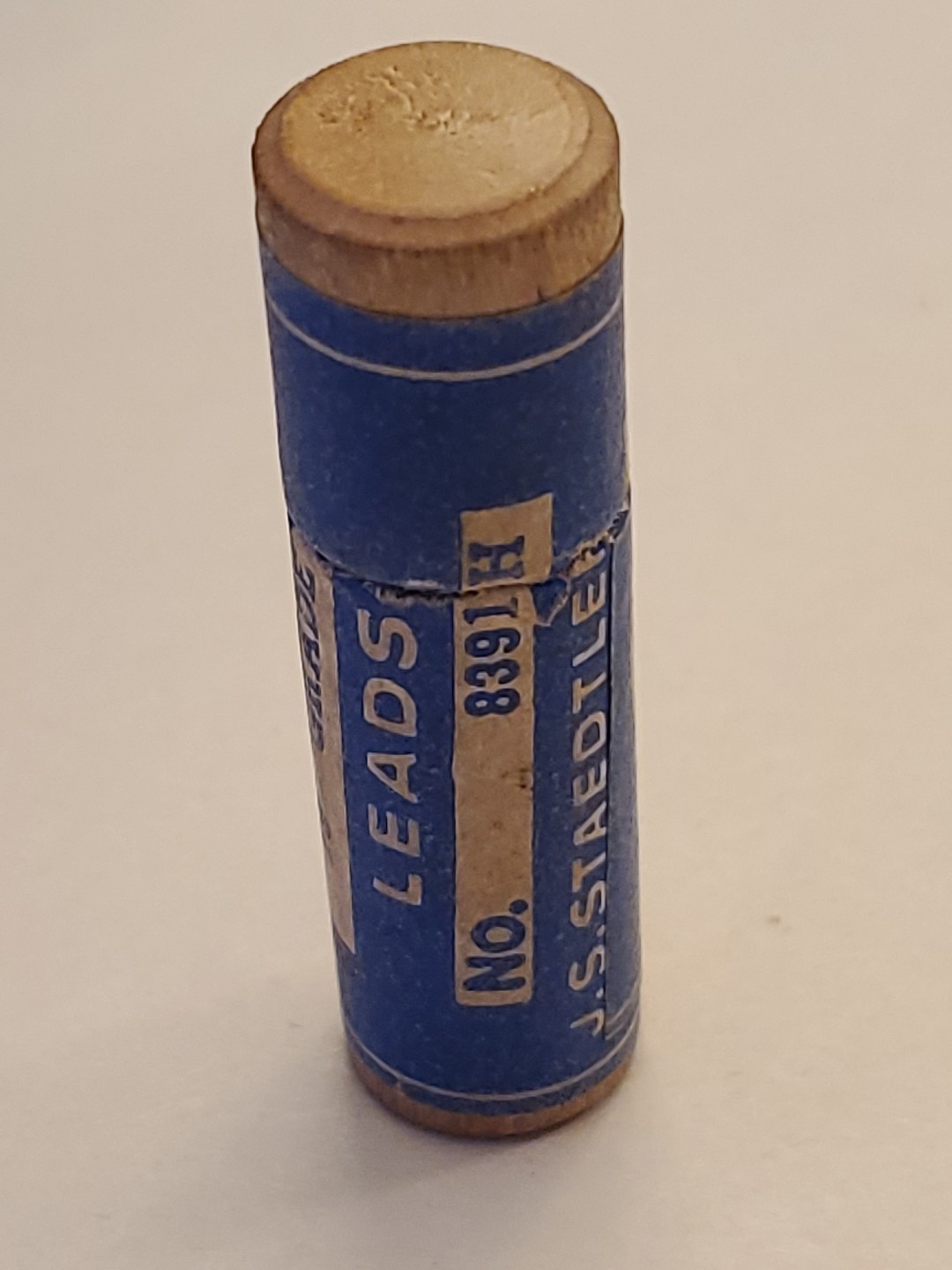 Vintage Mars J.S. Staedtler Inc. Grade H Leads No 8391 Round Wooden Container