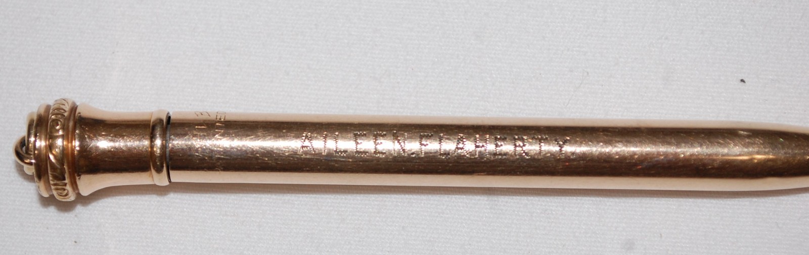 WAHL EVERSHARP Gold Filled Pencil Smooth Sides Engraved Needs Lead Preowned