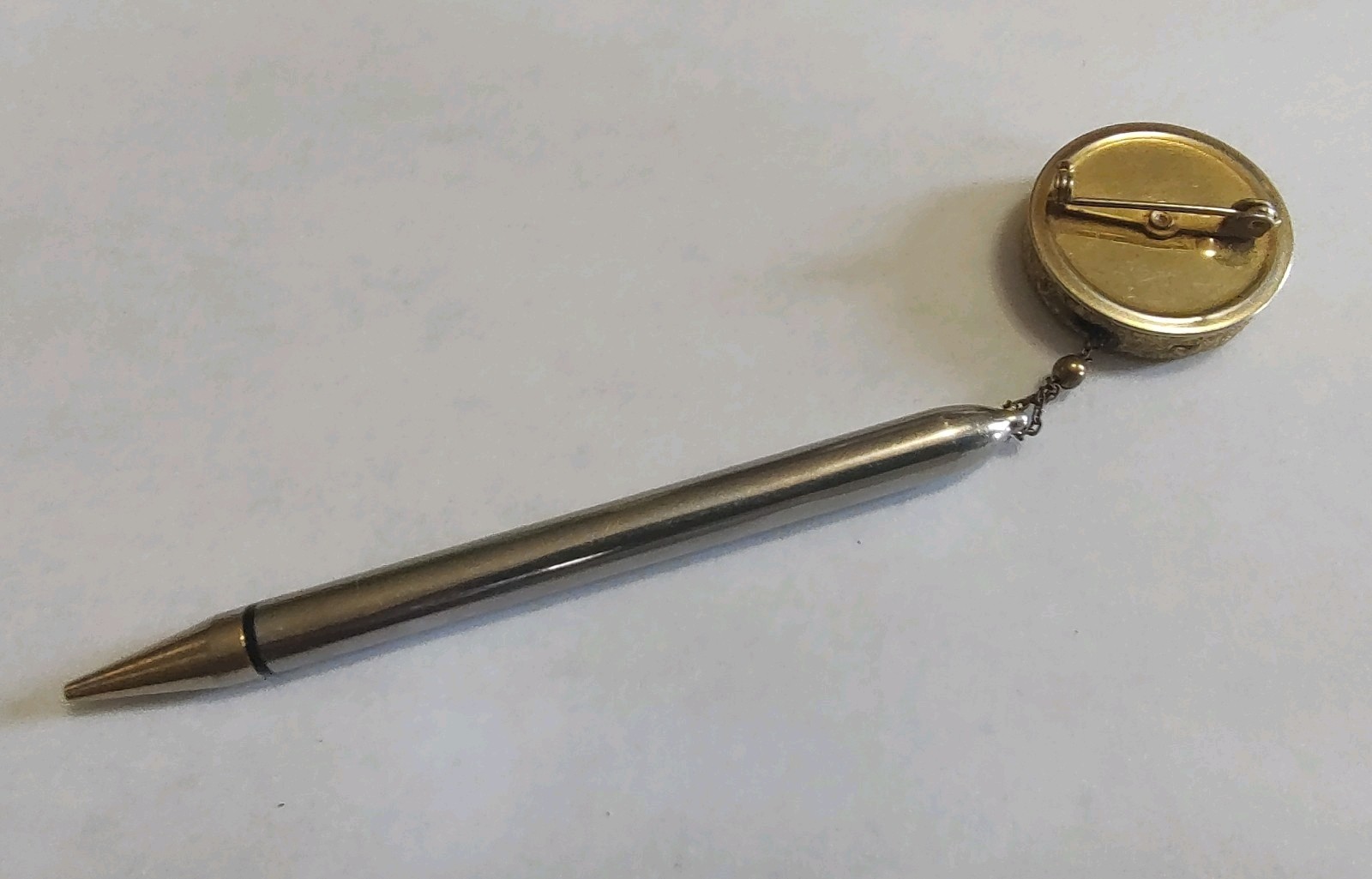 Vintage 1950’s-1960’s Gold Tone Lead Pencil Retractable Chain Brooch Pin