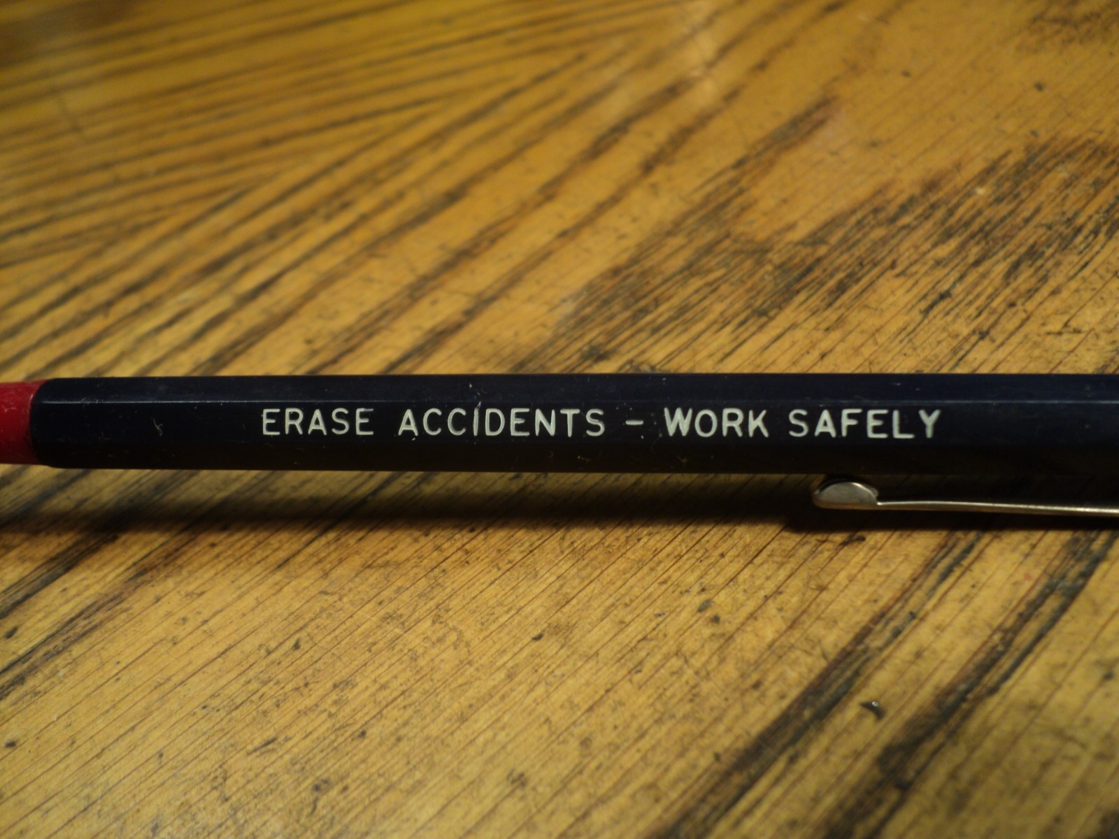 Vintage Durolite Mechanical Pencil Esso Research & Engineering 5-1/2″ Long S