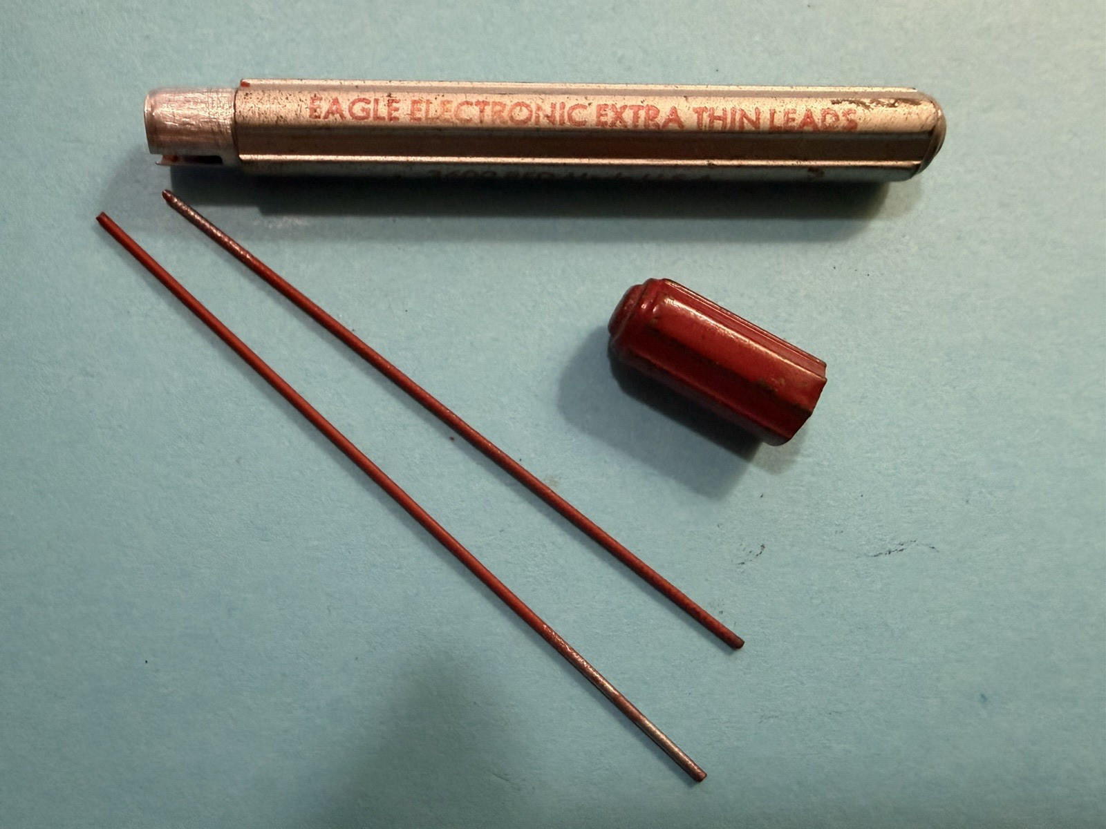 Vintage Eagle Electronic Extra Thin Leads 3600 RED Made USA Container & 2 leads