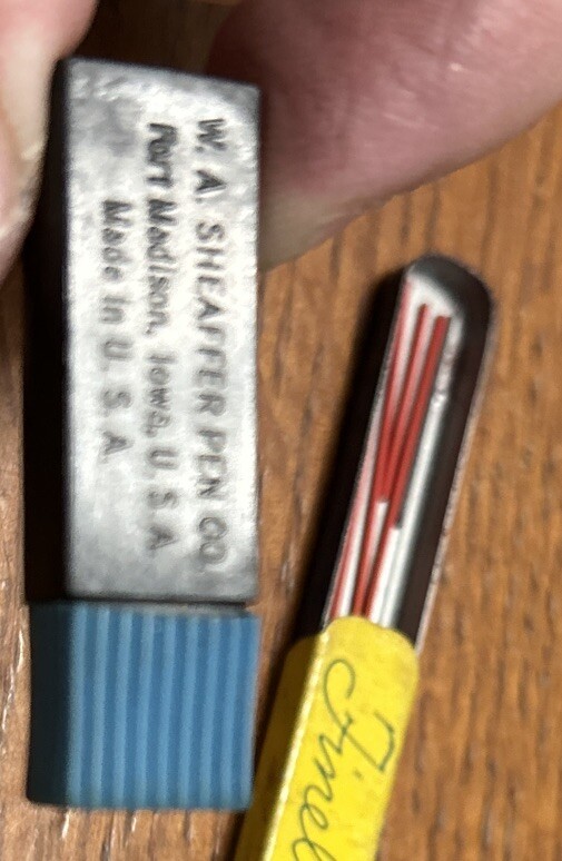 VINTAGE SHEAFFER’S FINELINE THIN LEADS Red F15 Tin,fineline Thick Lead R15