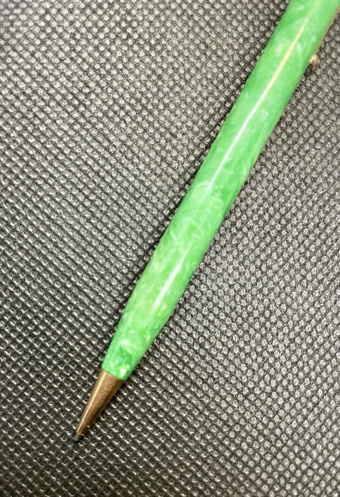 Sheaffer Lifetime Thin Jade Green w/Gold Trim 1.1mm Pencil – 1920’s