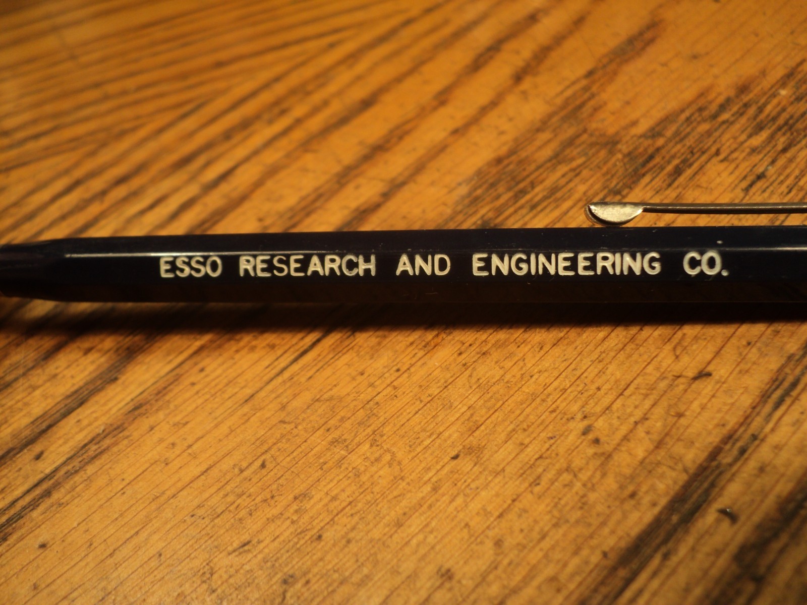 Vintage Durolite Mechanical Pencil Esso Research & Engineering 5-1/2″ Long P