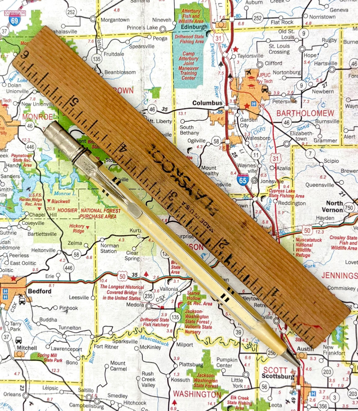 Vintage Scripto 4-47 Aluminum Twist Activated Pencil – yellow with black lines
