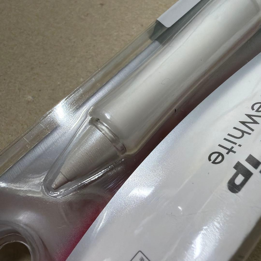 New Out of Print Pilot Doctor Grip Pure White Mechanical Pencil Non-Color