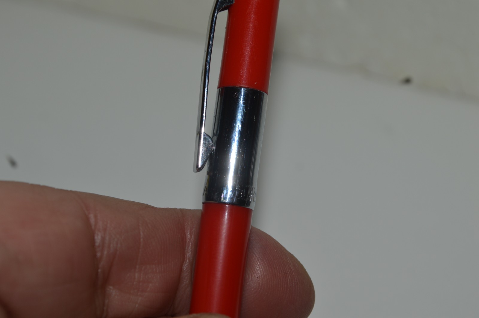 SCRIPTO P369 Mechanical Pencil 0.9mm Tu Tone Korea Red Circa 1970’s Light Use