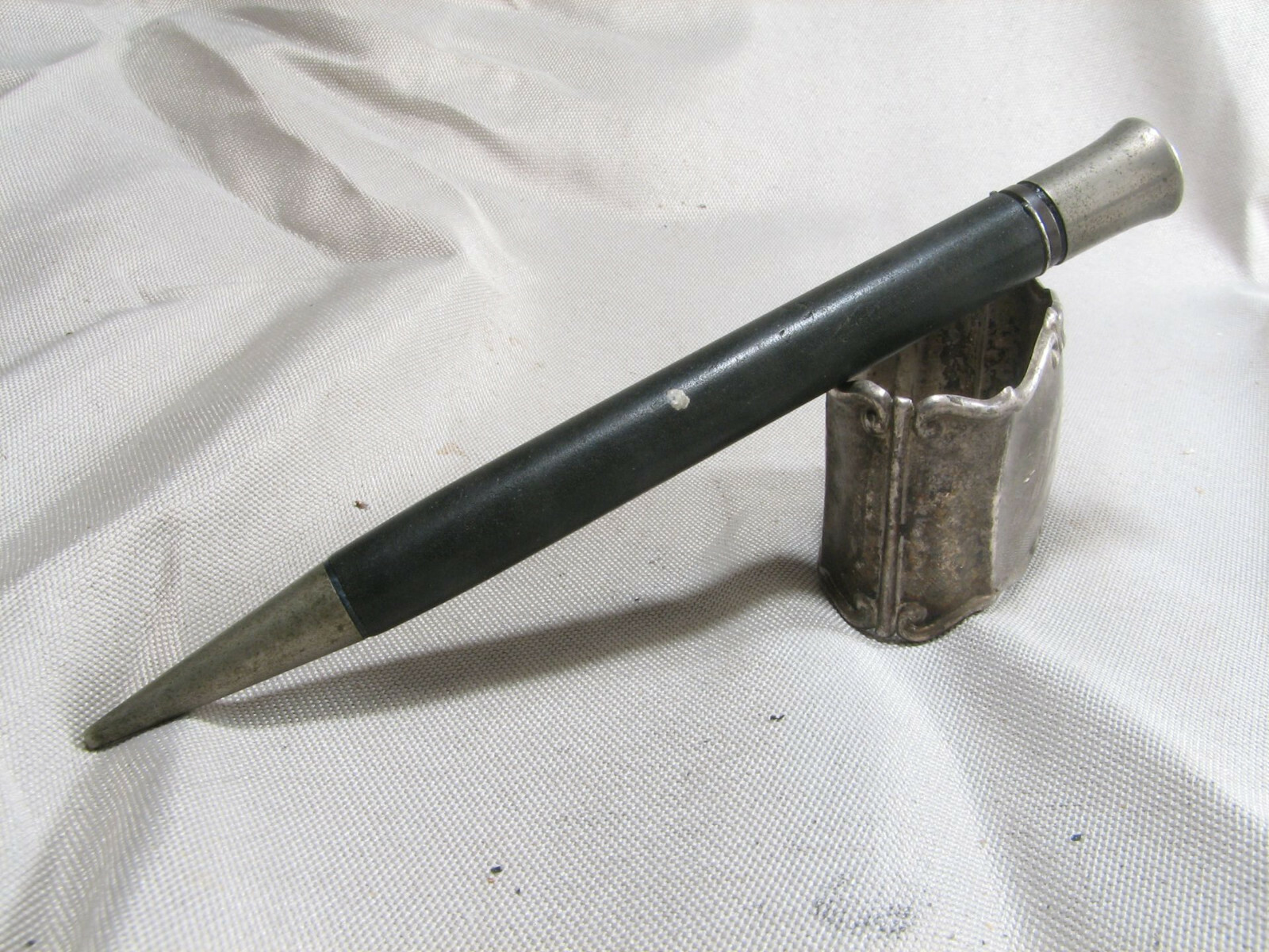 Vintage Propelling Pencil “Dominion Compounds” – England 50s – Hard Rubber