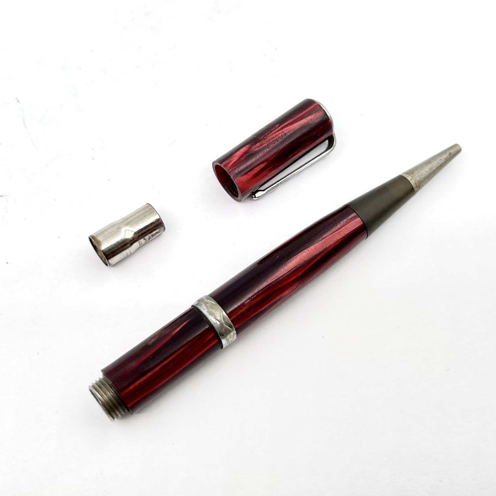 Waterman Lady Patricia Mechanical Pencil 4.25″ 1.1mm Red Sunset Chrome Trim