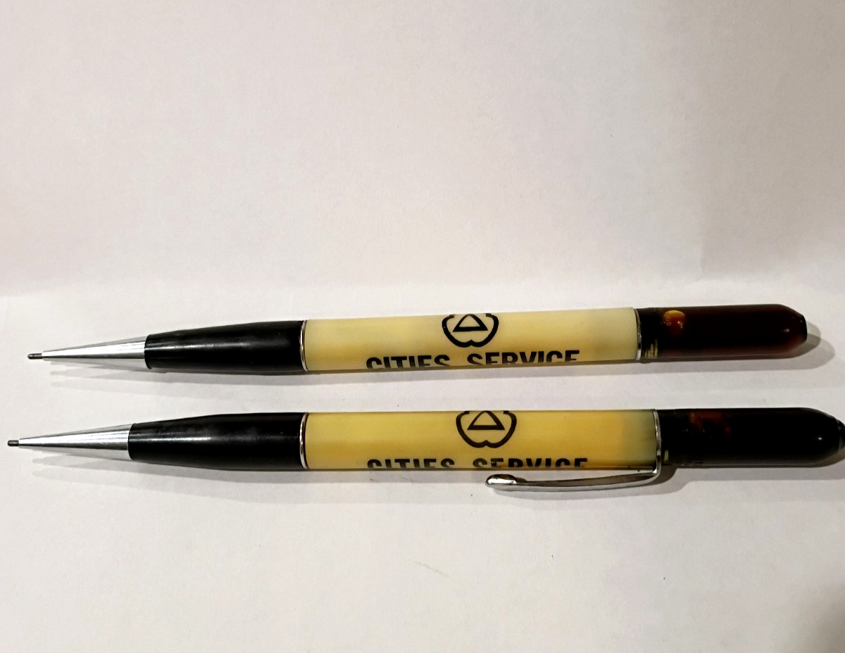 2 Vintage Ritepoint Mechanical Pencils Cities Service Oil Caps