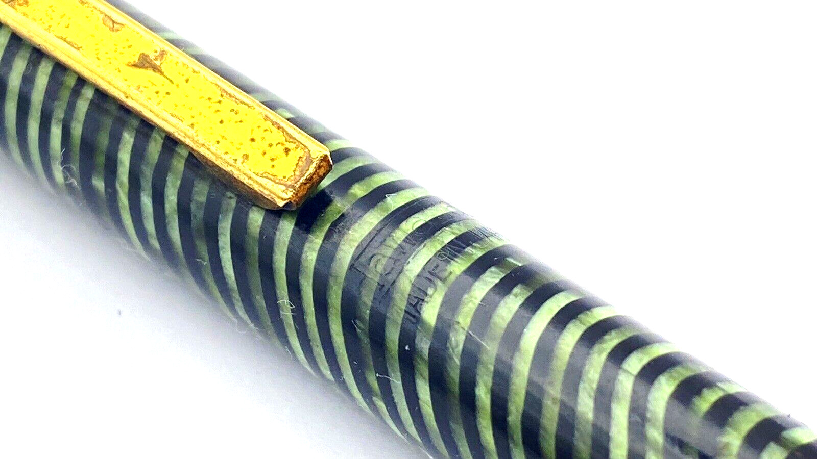 VINTAGE HAWAIIAN PENCIL IN GREEN SWIRL EVERSHARP SKYLINE STYLE MADE IN JAPAN