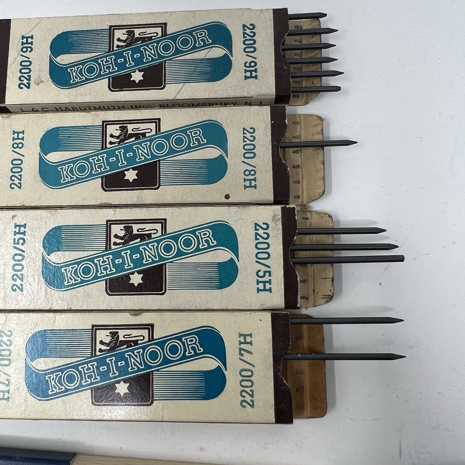 Huge lot AW FABER CASTELL 9030 KOH-I-NOOR STAEDTLER MARS Leads Refills Pencils