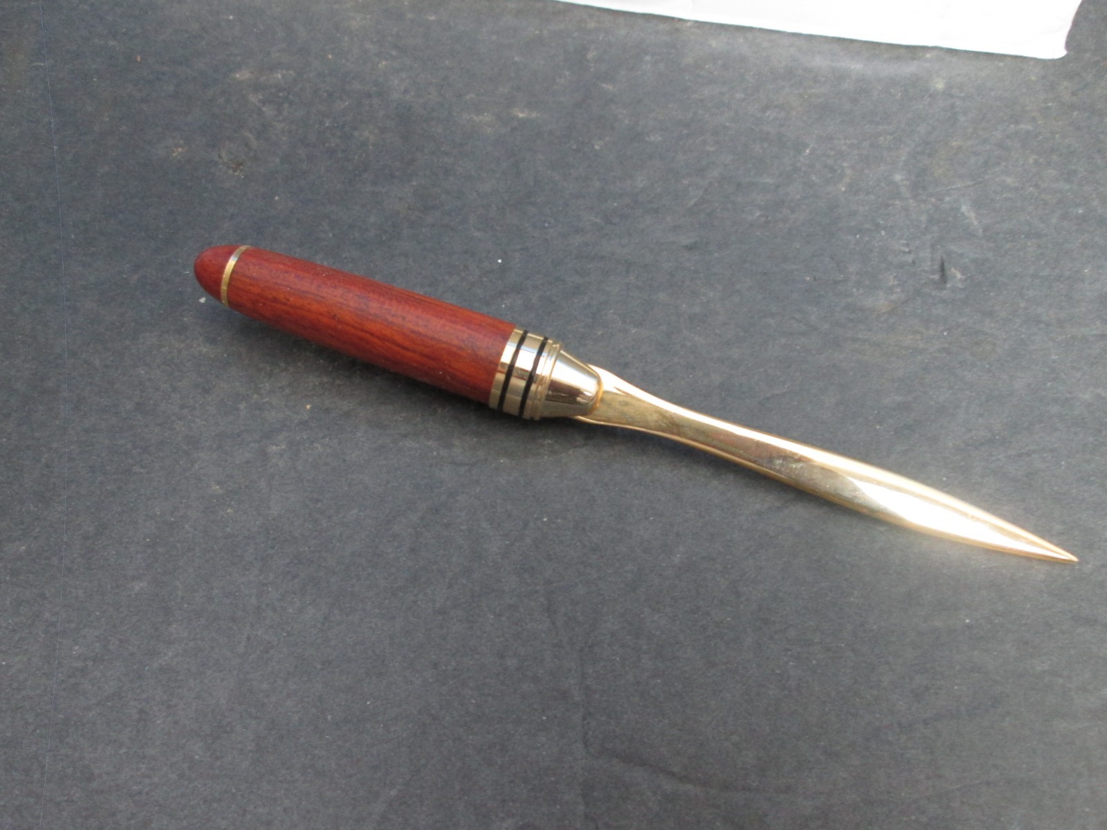 Quality Wood Mechanical Pencils [4-Maple 3-Rosewood & 1 Rosewood Letter Open] B2