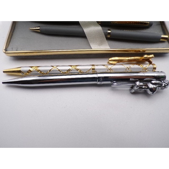Vintage Mechanical Pencil and Pen Sets Two Tone Silver Gold Tone Engraved Case