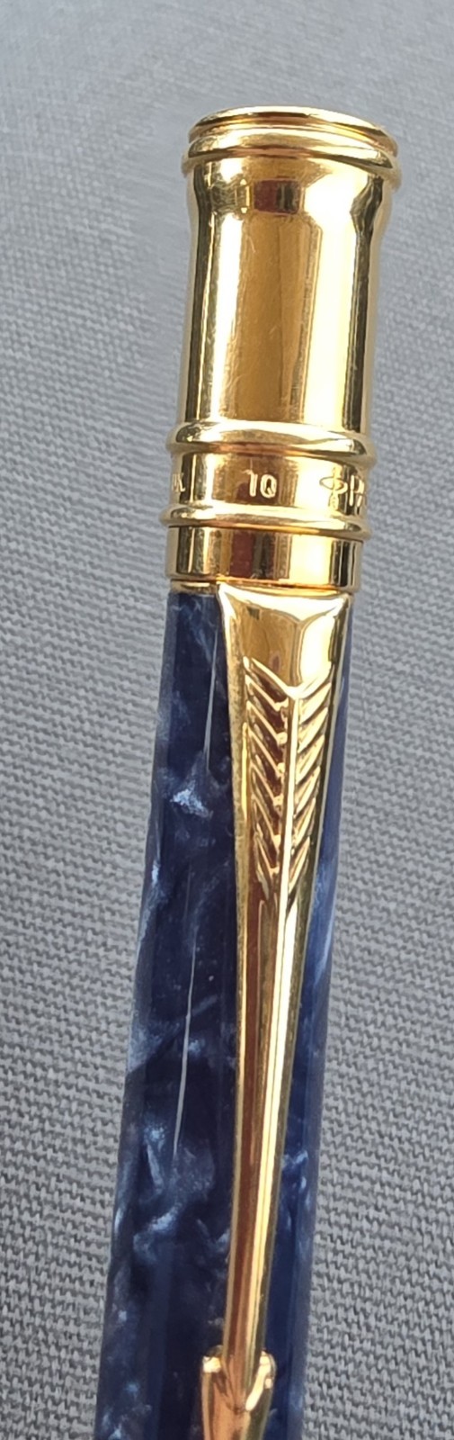 PARKER DUOFOLD CENTENNIAL MARBLE BLUE MECHANICAL PENCIL.
