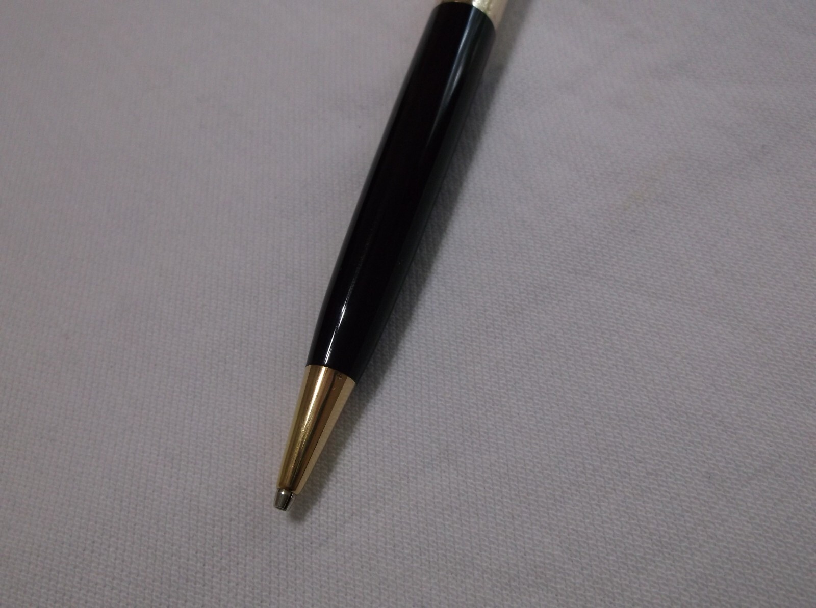 PELIKAN # 550 ROLLED GOLD DOUBLE L / BLACK MECHANICAL PENCIL / 1.18 MM LEAD