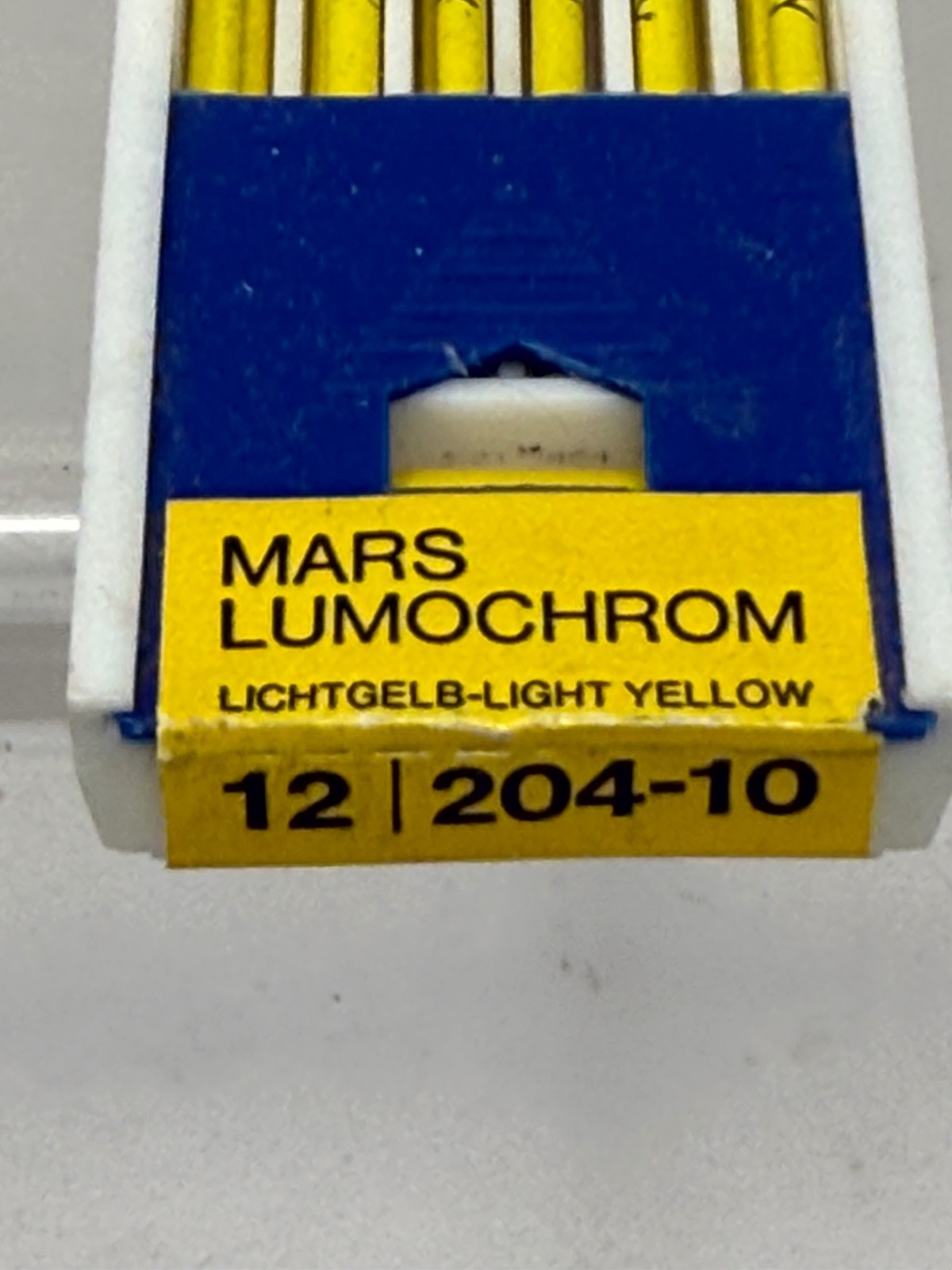 12 leads VINTAGE Staedtler Mars Drawing Light Yellow Lumochrom 204-10