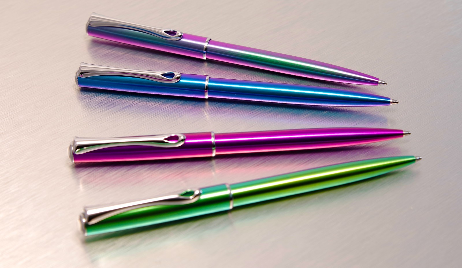 Diplomat Traveller Funky Fuschia Mechanical Pencil Made in Germany Mint Original
