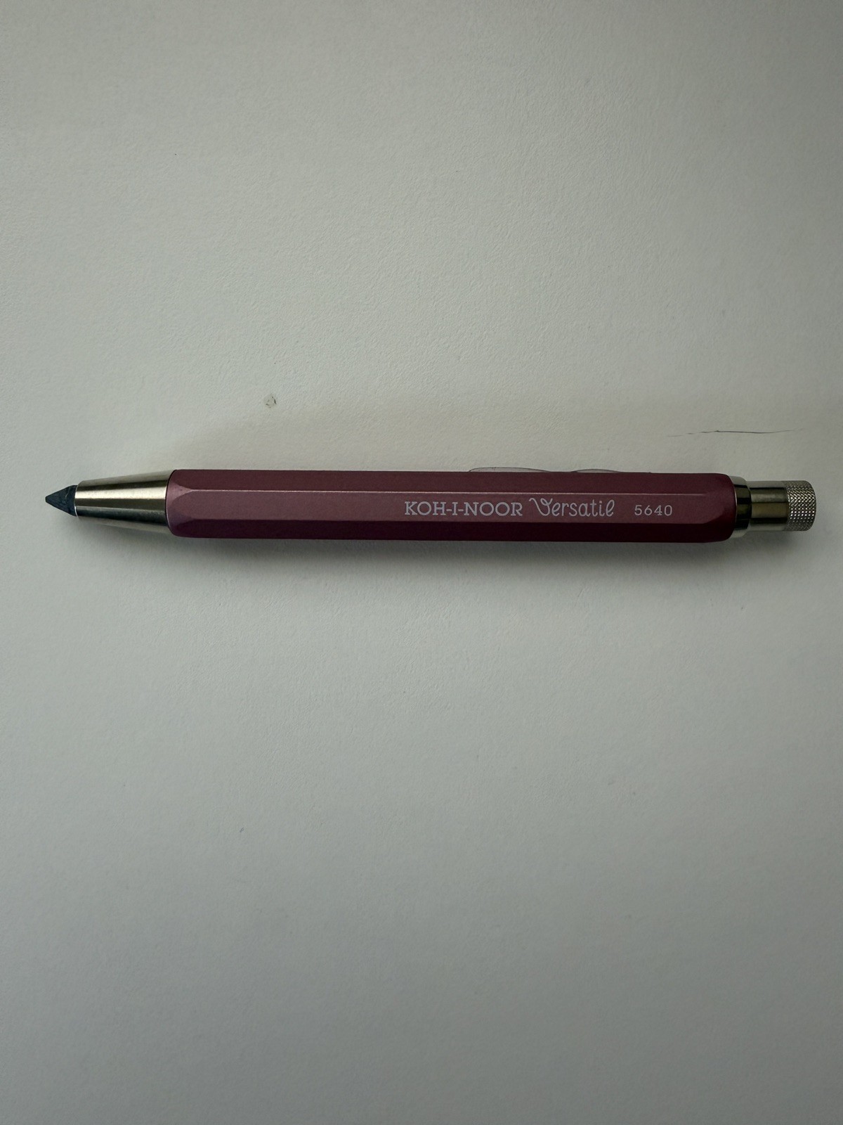 5.6mm Diameter Mechanical Clutch Lead Holder Pencil – Bordeaux Red