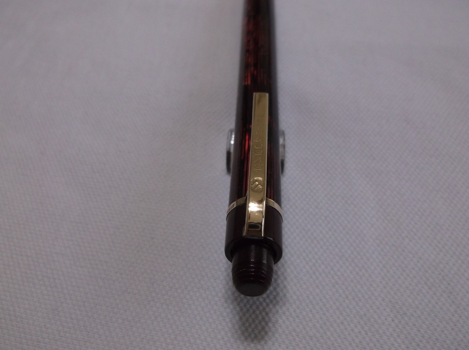 VINTAGE EVERSHARP SKYLINE RED STRIPE MOIRE MECHANCIAL PENCIL / 1.1 mm LEAD