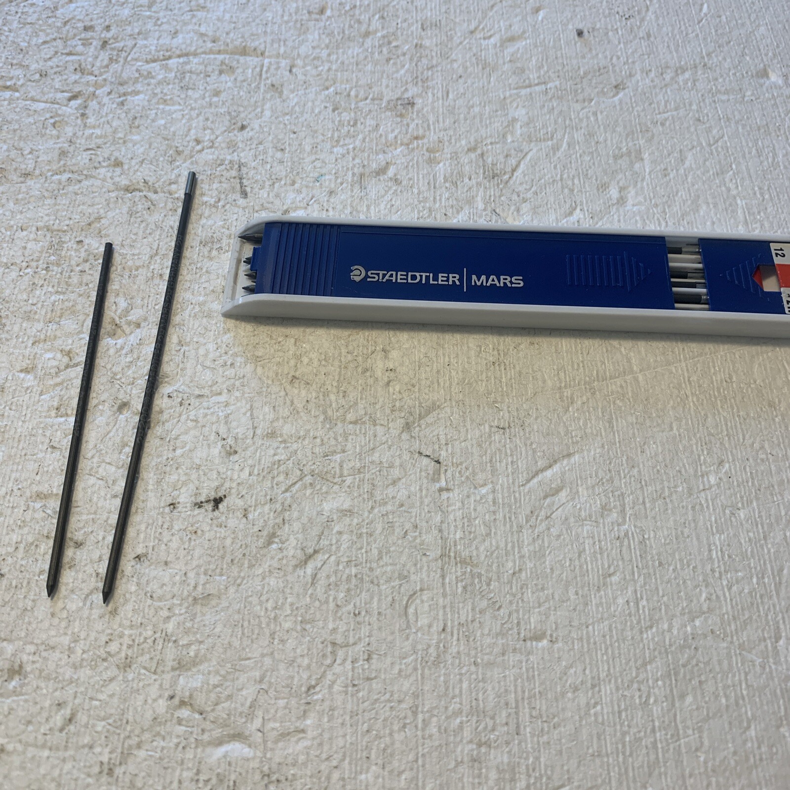 Vtg Staedtler Mars Lumograph #200 2H Drawing Pencil Leads Minen of Box Of 12