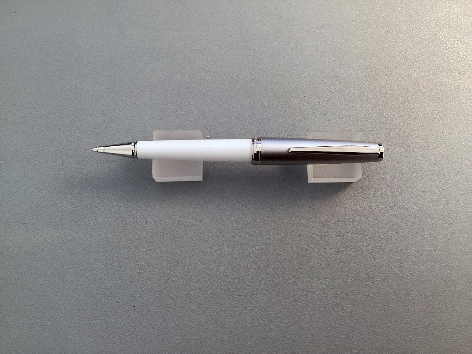 Cleo Skribent Classic Metal Palladium White Mechanical Pencil