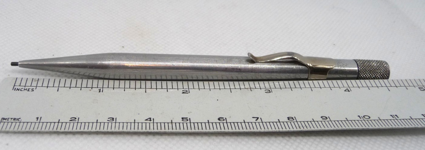 Craig Vintage Aluminum Pencil–working-straight line design