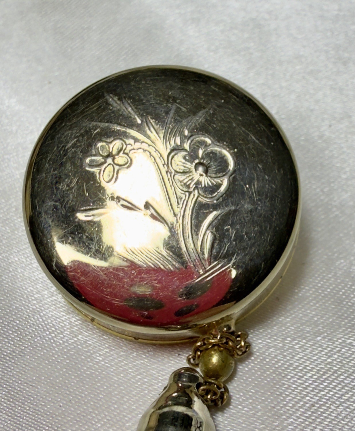 Vtg Gold Tone Retractable Chain Brooch Pin with Mechanical Pencil Flower Etched