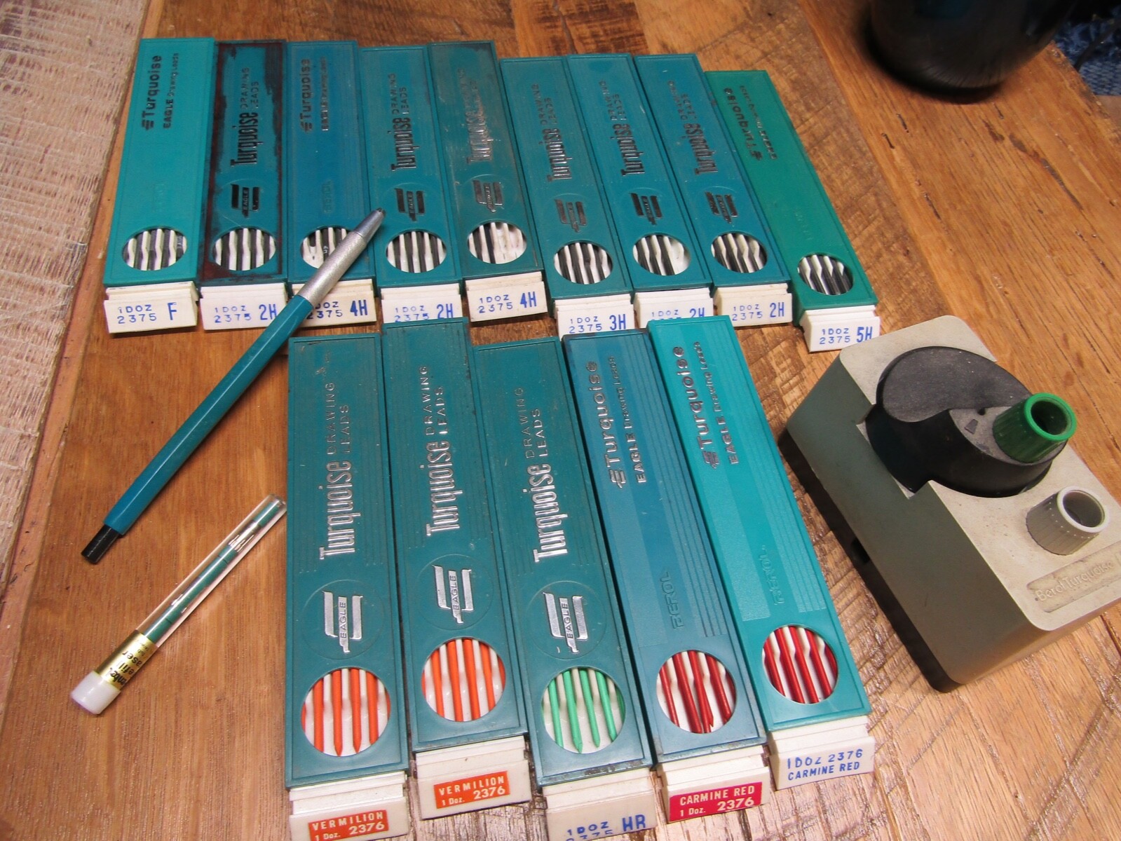Eagle Turquoise Drawing Leads Lot of 14 Green Red Vermilion/Orange and Black