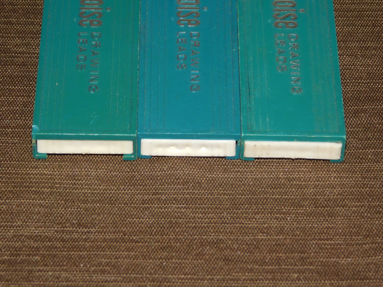 VINTAGE MECHANICAL PENCILS OFFICE 3 EAGLE TURQUOISE DRAWING LEADS