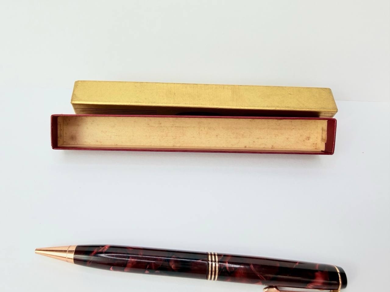 VINTAGE PARKER DUOFOLD RED MARBLE (BURGUNDY) MECHANICAL PENCIL w/ Box